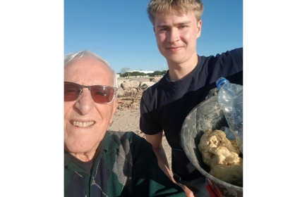 Collecte sur la plage de Dafundo (Lisbonne) en compagnie d'Alberto Guerra (RC Oeiras)